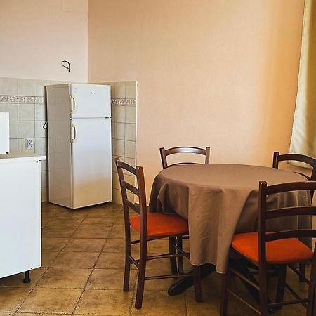 Green Line Guesthouse Бар Екстериор снимка