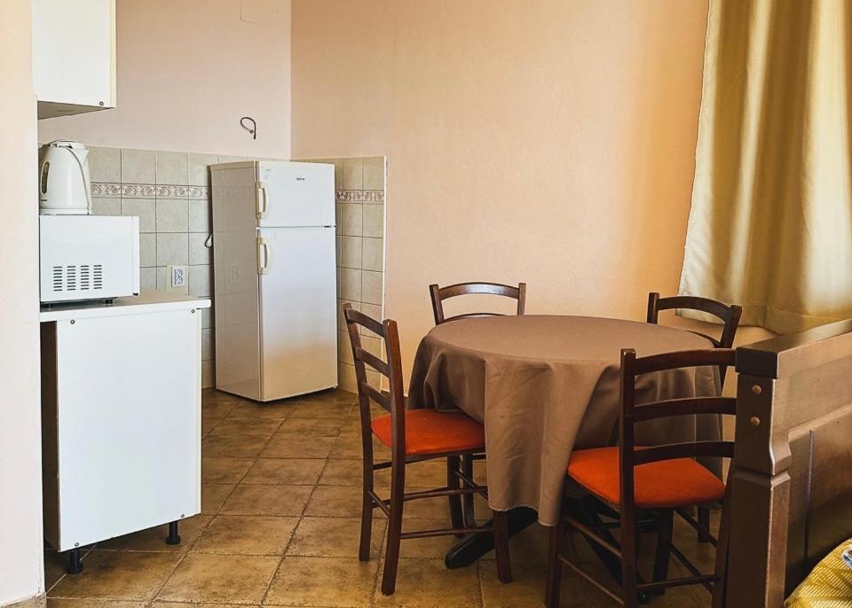 Green Line Guesthouse Бар Екстериор снимка