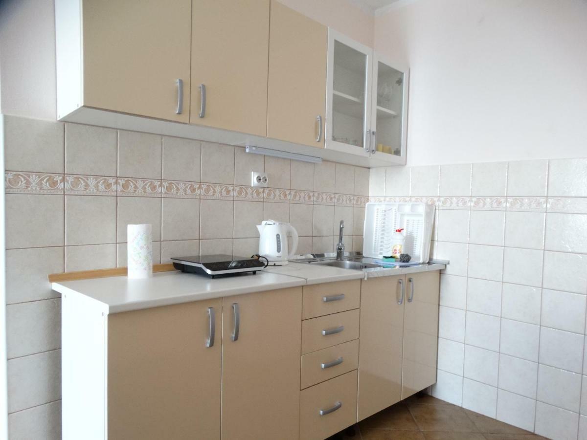 Green Line Guesthouse Бар Екстериор снимка