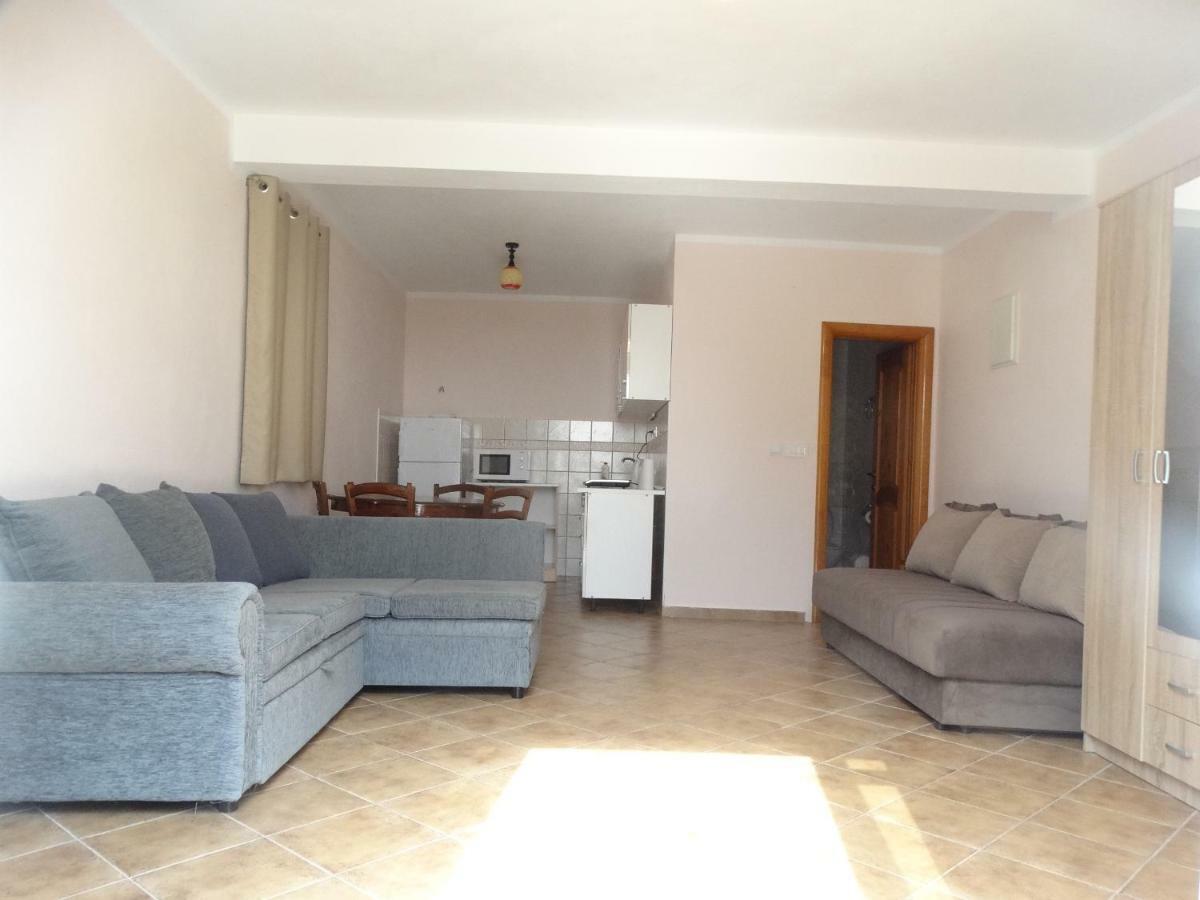 Green Line Guesthouse Бар Екстериор снимка