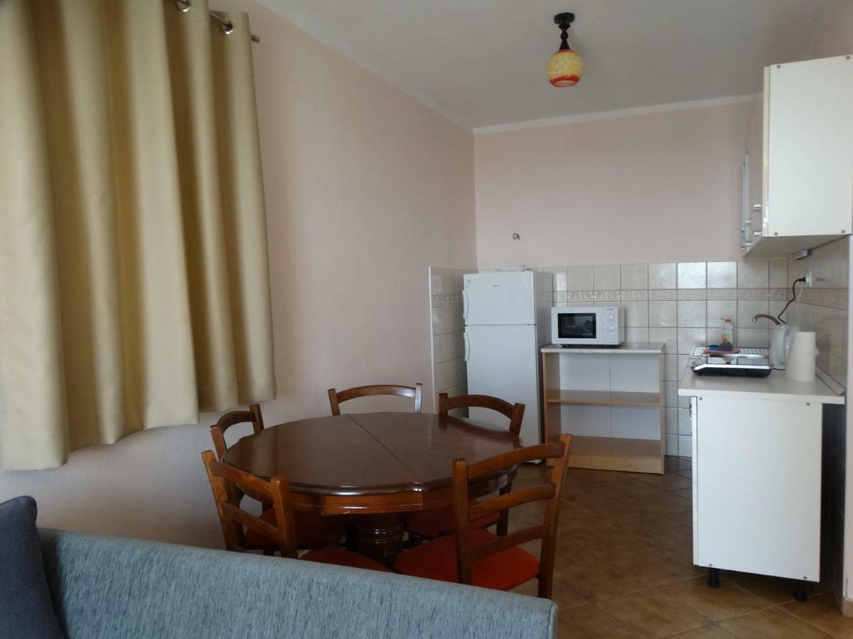 Green Line Guesthouse Бар Екстериор снимка