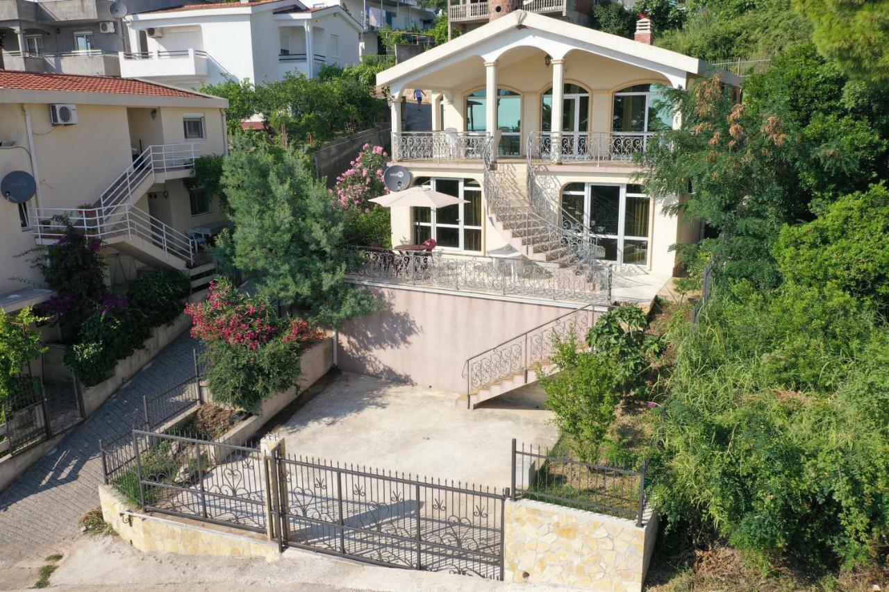 Green Line Guesthouse Бар Екстериор снимка