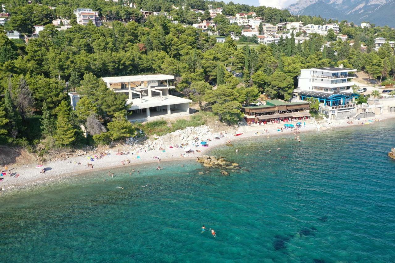 Green Line Guesthouse Бар Екстериор снимка